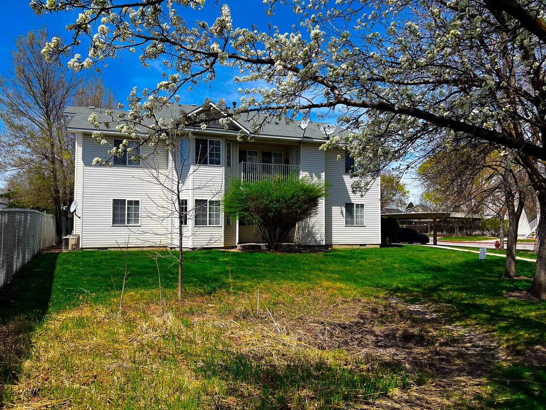 Primary Photo - 6521 W Lucky Ln