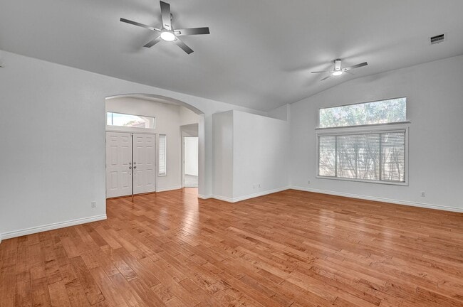Building Photo - 9042 Edenbridge Ct