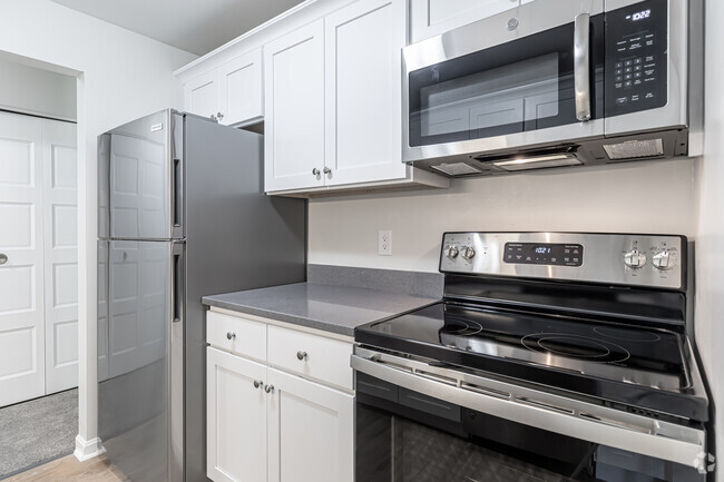 1BR, 1BA - Kitchen - Woodgate Apartments