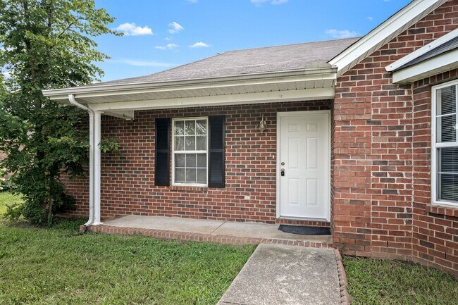 Building Photo - 9002 Macbeth Dr