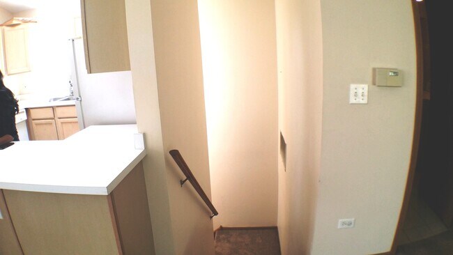 Foto del edificio - 1934 Heron Ave