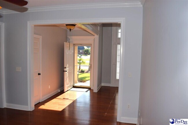 Building Photo - 2213 Avington Ct