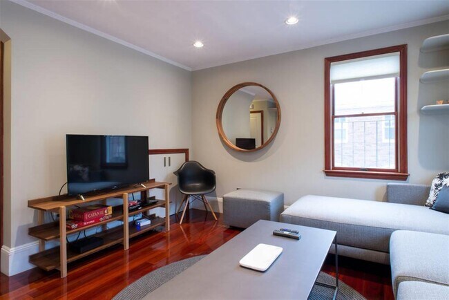Foto del edificio - 50 Inman St