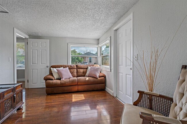 Foto del edificio - 4100 40th St N