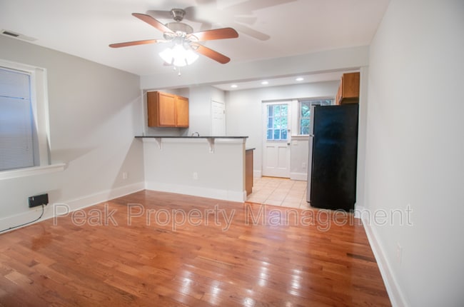 Building Photo - 805 N 21st St