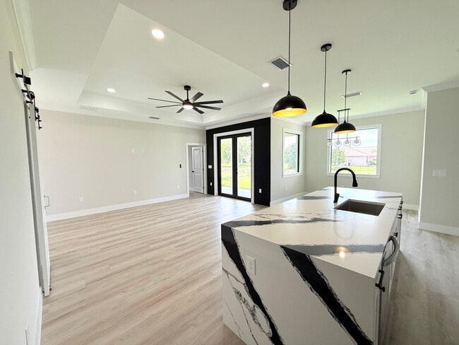 Foto del edificio - 1019 Cedartree Ave