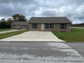 Building Photo - 367 Hendrixson Dr