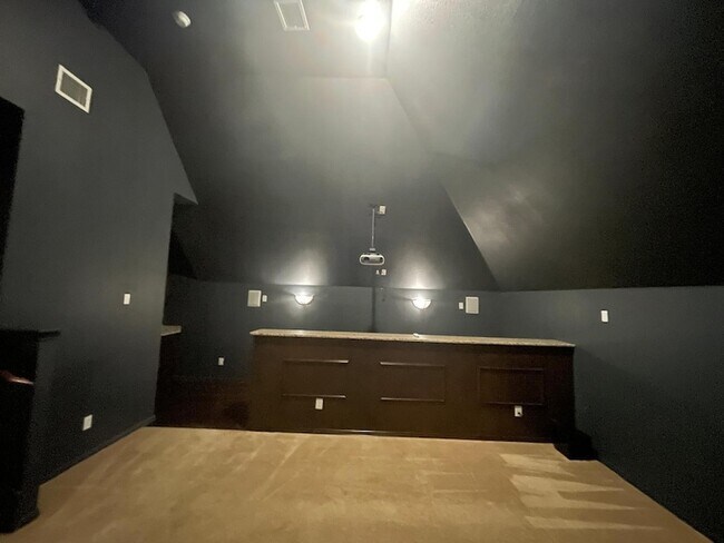 Foto del edificio - 15702 Crown Cove Ln