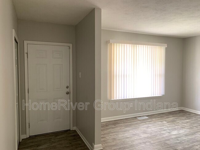 Building Photo - 3043 Osceola Ln