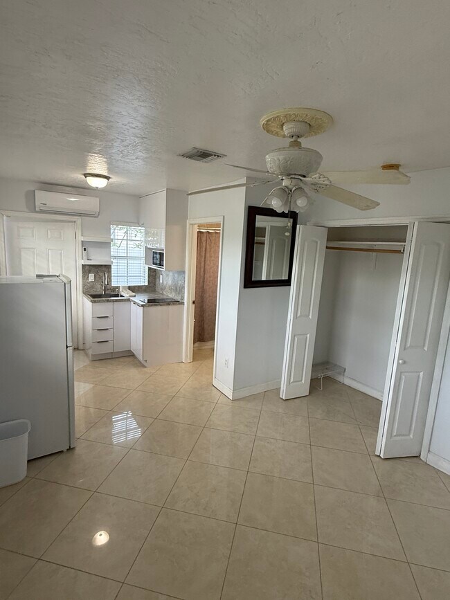 Foto del edificio - 10340 SW 43rd St