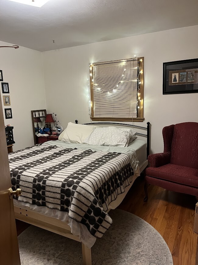 bedroom 1 - 3402 Dawes St