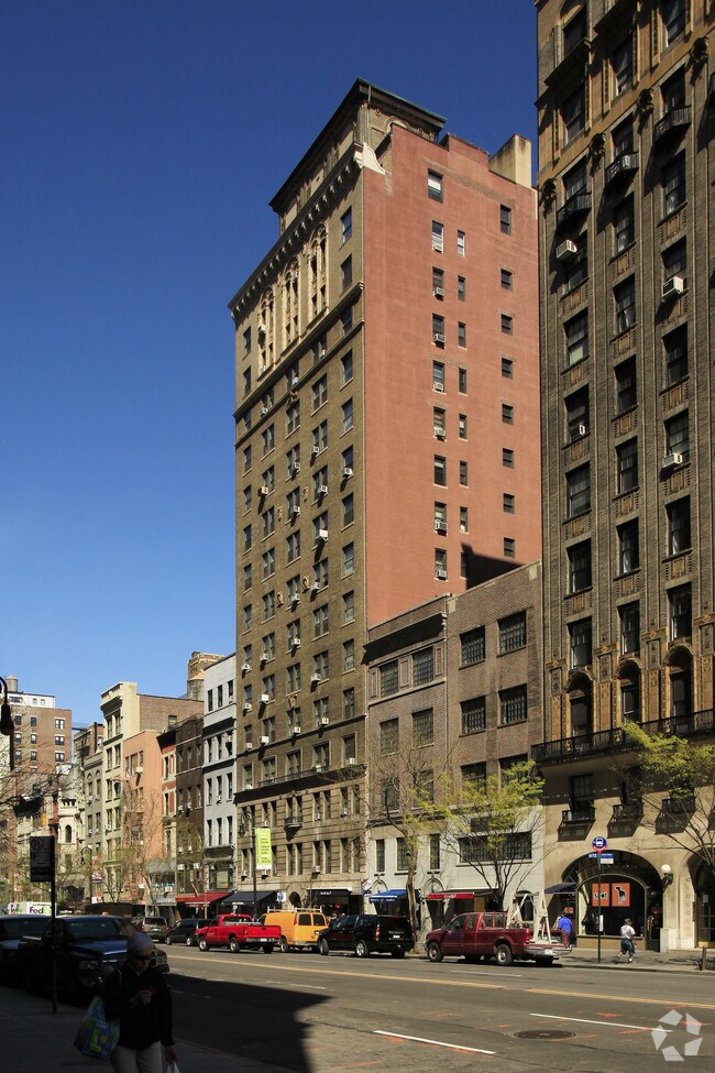 Foto principal - 121 W 72nd St