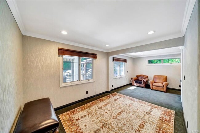 Foto del edificio - 5441 Calvin Ave