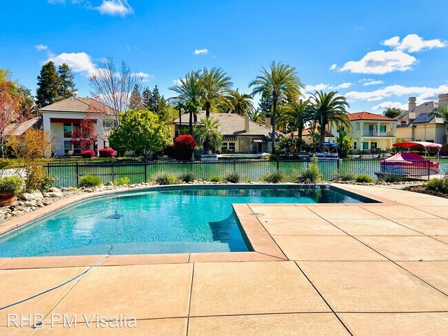 Foto del edificio - 4 br, 3 bath House - 1602 N Roeben Dr