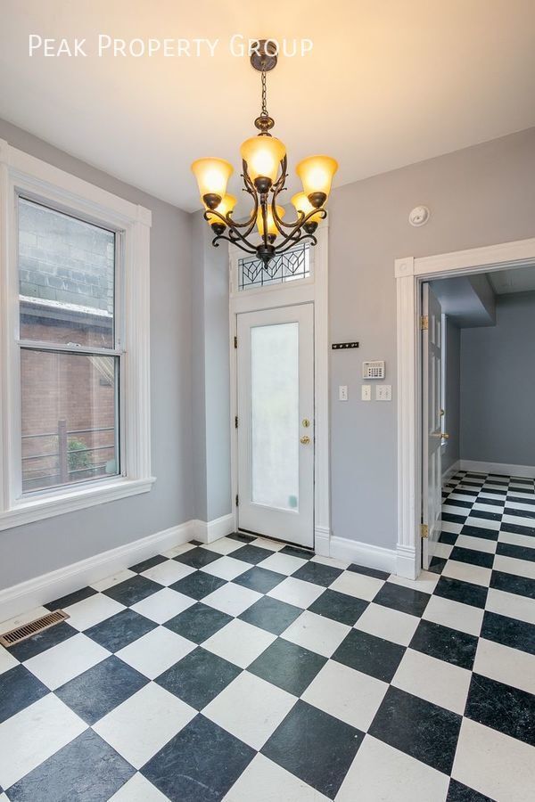 Photo - 2552 Vestry Ave Apartment