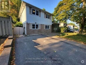 Building Photo - 32 Hill Dr