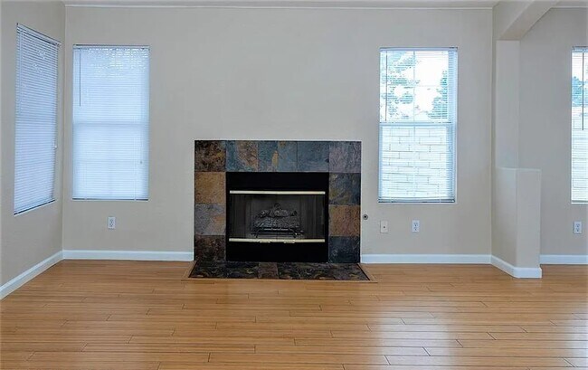 Building Photo - 1621 Splinter Rock Way