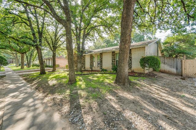 Foto del edificio - 2909 White Oak Ln
