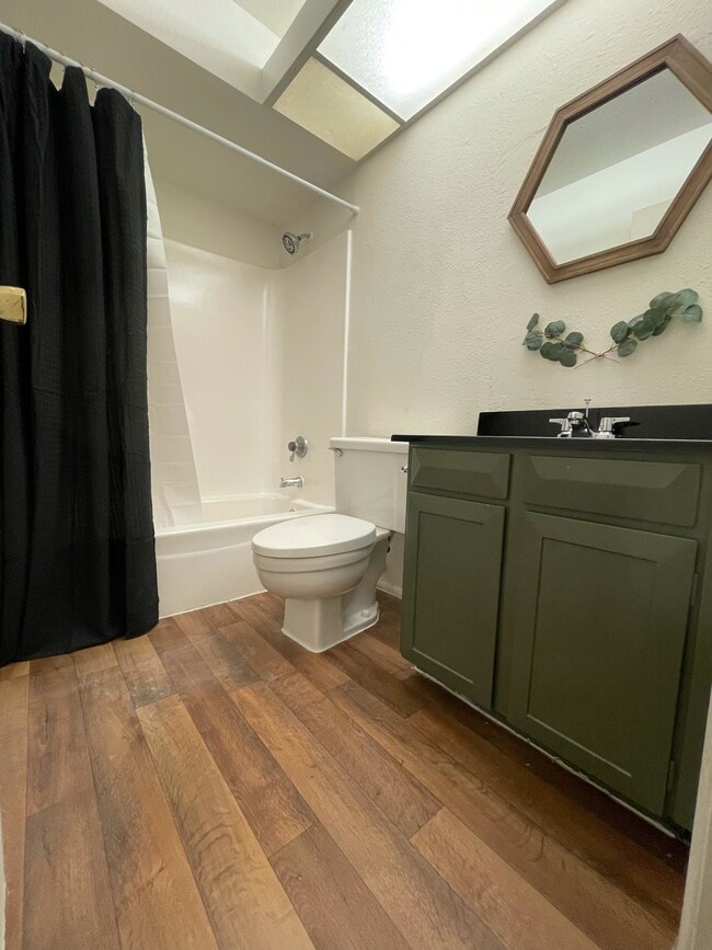 Photo - 2221 W Farmdale Ave Townhome