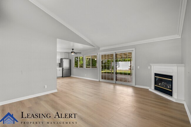 Foto del edificio - 28031 Meadowcreek Rd