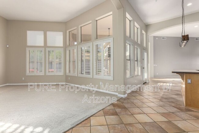 Building Photo - 11580 E Desert Holly Dr