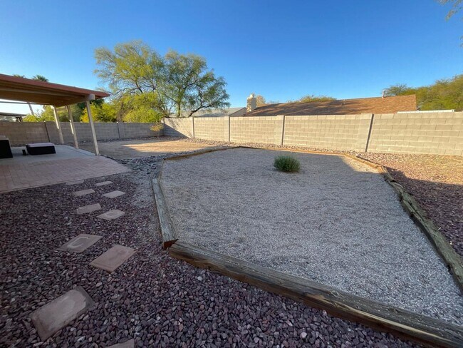 Foto del edificio - 10153 E Canyon Meadow Dr