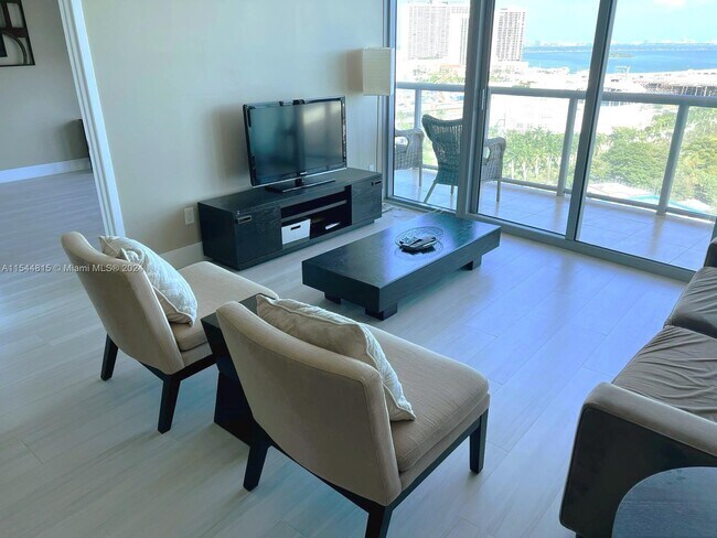 Building Photo - 888 Biscayne Blvd