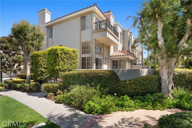 Foto principal - 6042 Shadowbrook Cir