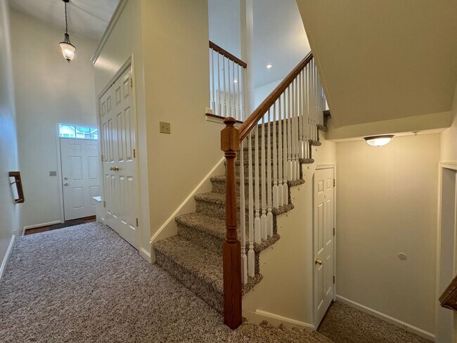 Foto del edificio - THREE BEDROOM TOWNHOUSE- East Penn Schools
