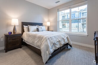 2 BR, 2 BA - Hickory - Owl Creek