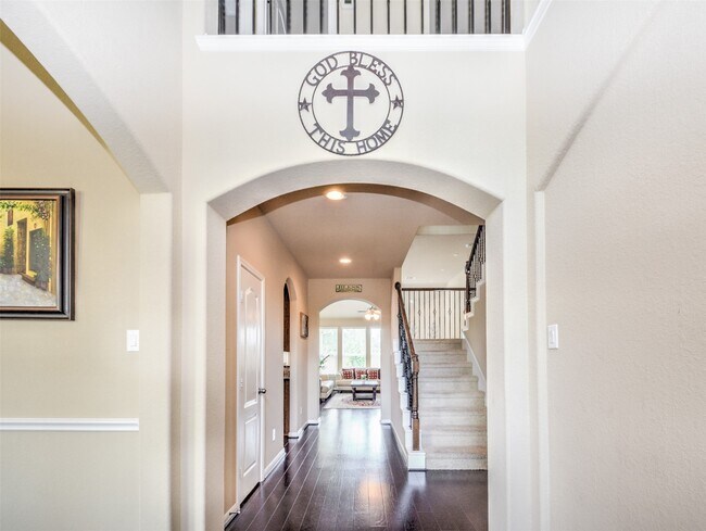 Foto del edificio - 26335 Cedar Pine Dr