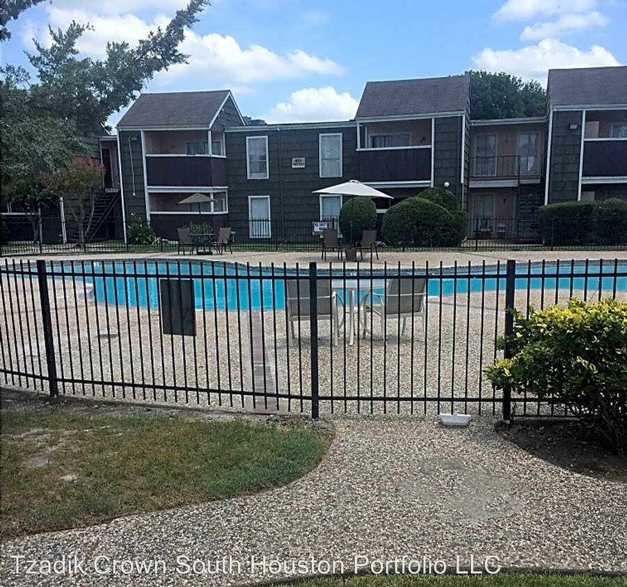 Foto del edificio - 1 br, 1 bath Apartment - 9445 Concourse