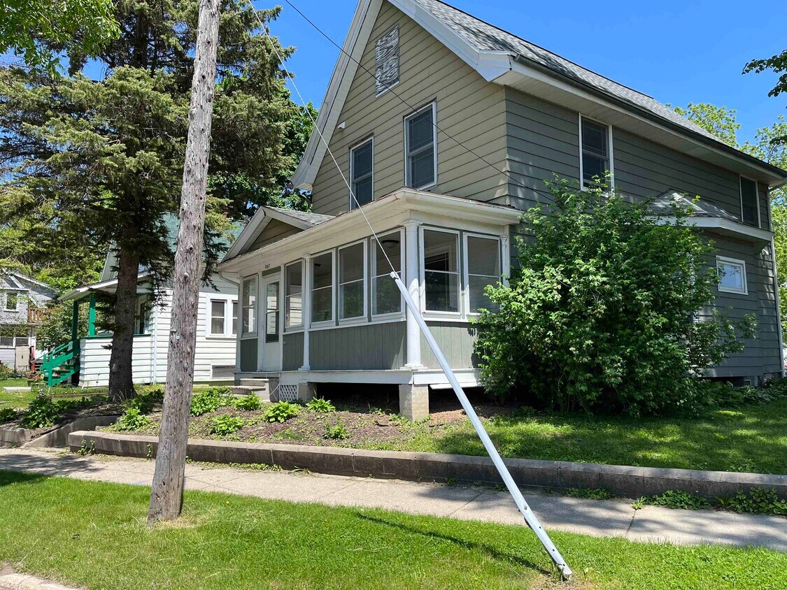 1507 Beld St, Madison, WI 53715 House Rental in Madison, WI