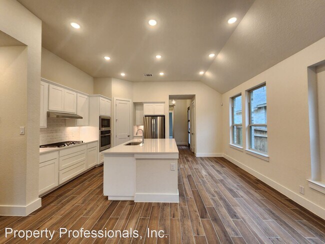 Building Photo - 3 br, 2 bath House - 1037 Easy Gruene