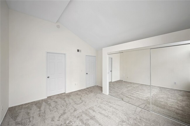 Building Photo - 4263 Las Virgenes Rd