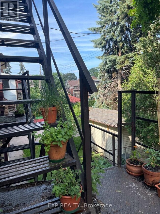 Photo du bâtiment - 53 Proctor Blvd