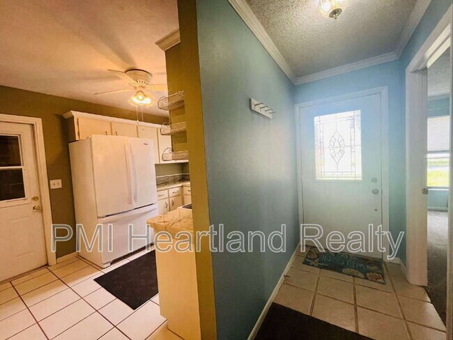 Foto del edificio - 156 Parkview Cir W