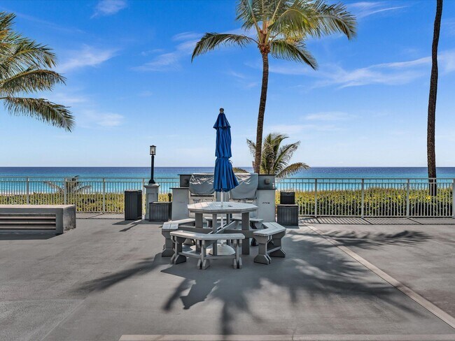 Foto del edificio - 3301 S Ocean Blvd