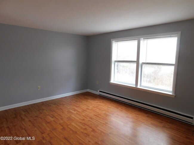 Foto del edificio - 106 Dunsbach Rd