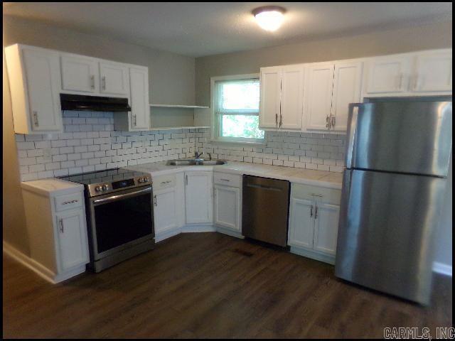 Foto del edificio - 7410 Valley Dr