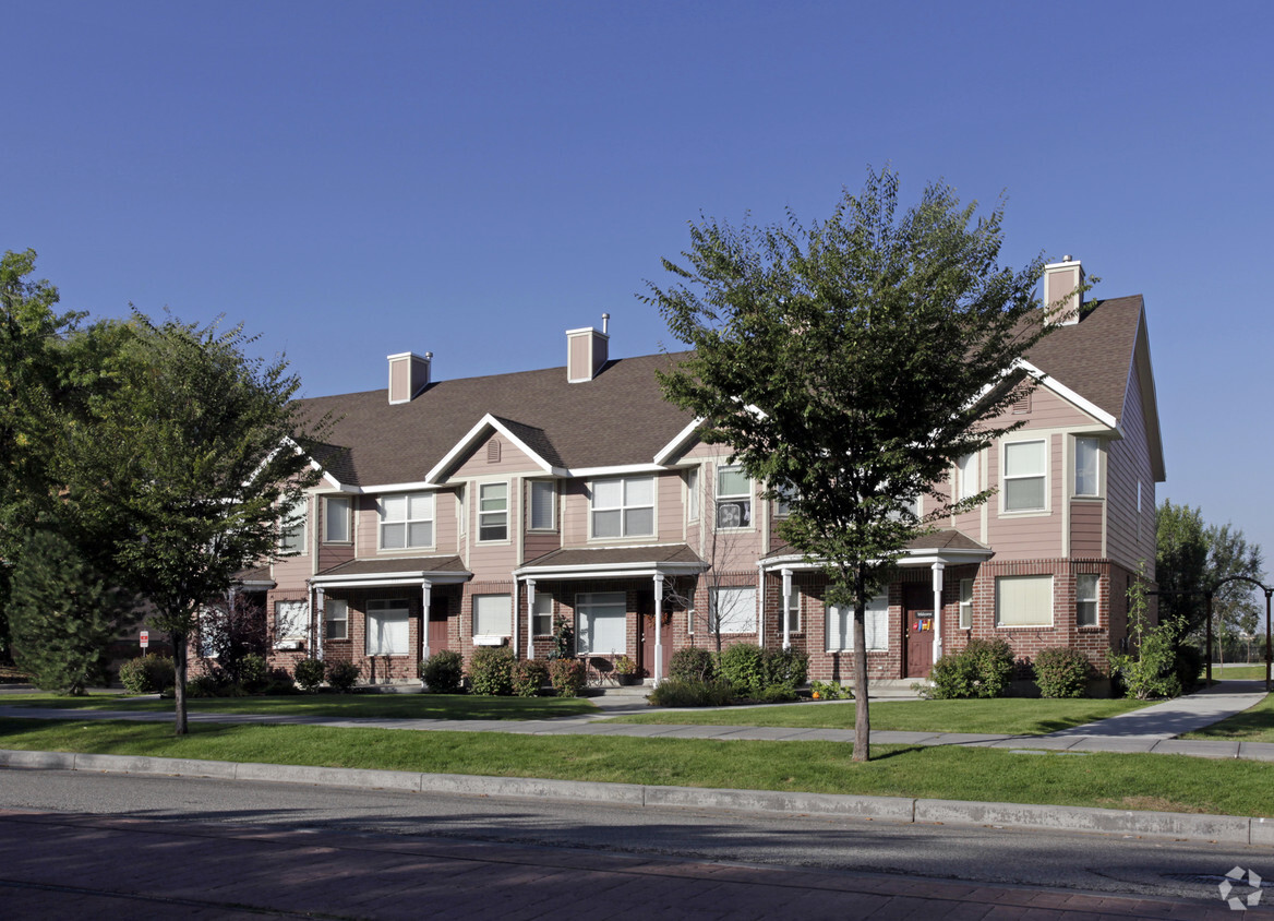 Building Photo - Smith Villas