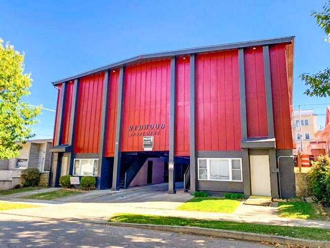 Building Photo - 323 S. Grant St.