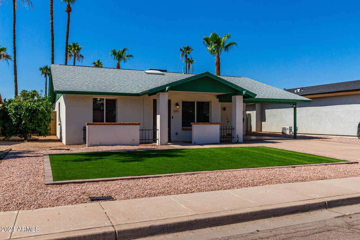 Primary Photo - 2351 E Pebble Beach Dr