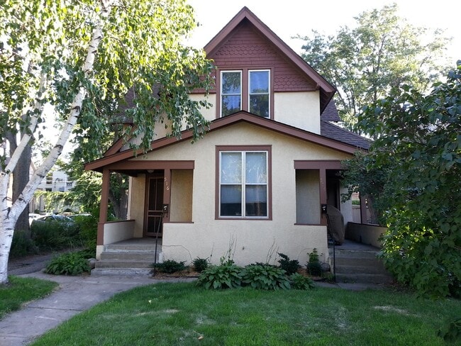 Building Photo - 516 4th Ave SE