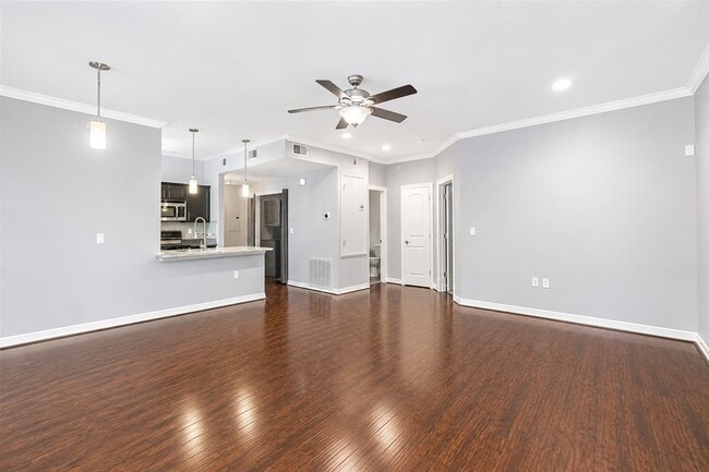 Building Photo - 3501 Chenevert St