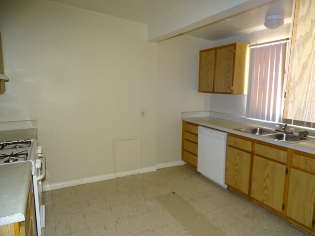 Foto del edificio - 3 Bed 1 Bath