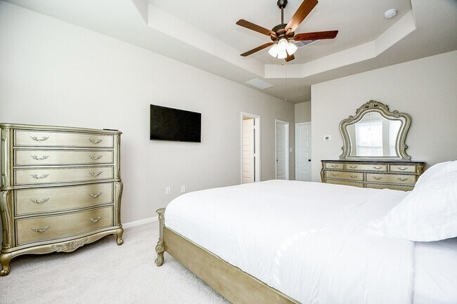 Foto del edificio - 2033 Millbridge Spring Ln