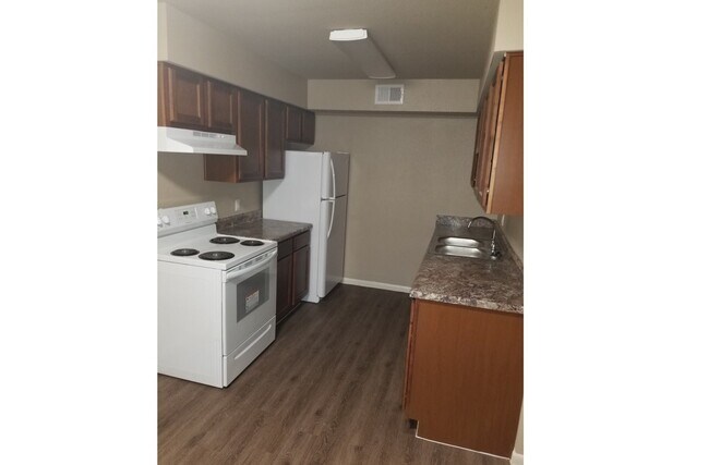 Foto del edificio - 15027 Quail Ridge Rd