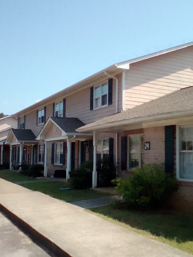 Building Photo - Maplewood Apartments II