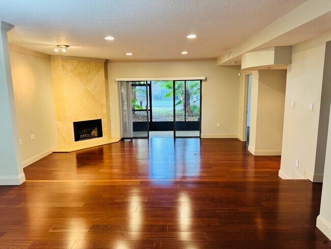 Foto del edificio - 1000 Winderley Pl